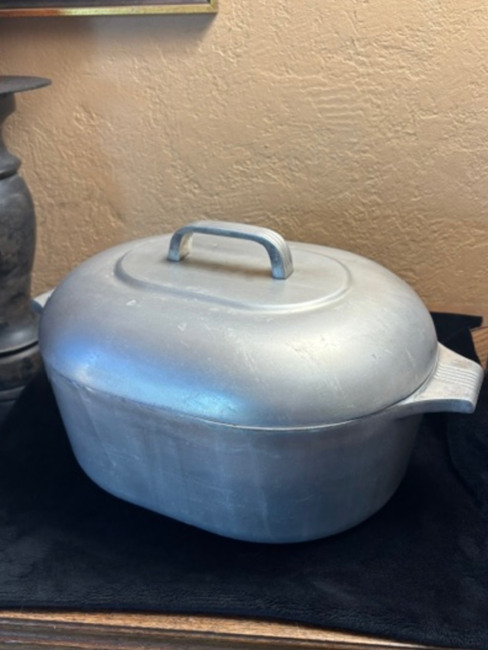 Wagner Ware Sidney -0- Magnalite Oval Roaster #4265p- 1940-50's